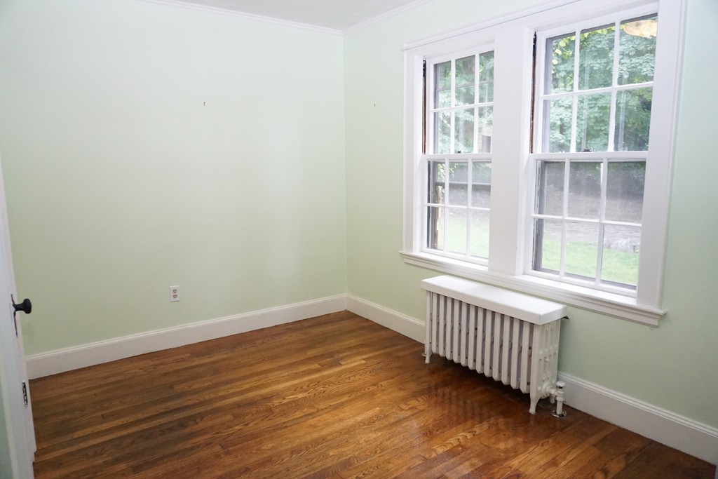 92 Douglas Road Belmont, MA 02478 - Photo 8 of 17 Gallery Image 8