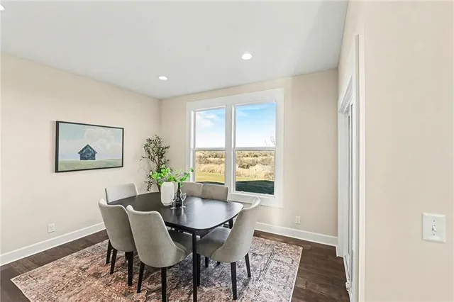 $699,900 | 1221 South Desoto Road, Lansing, KS 66043