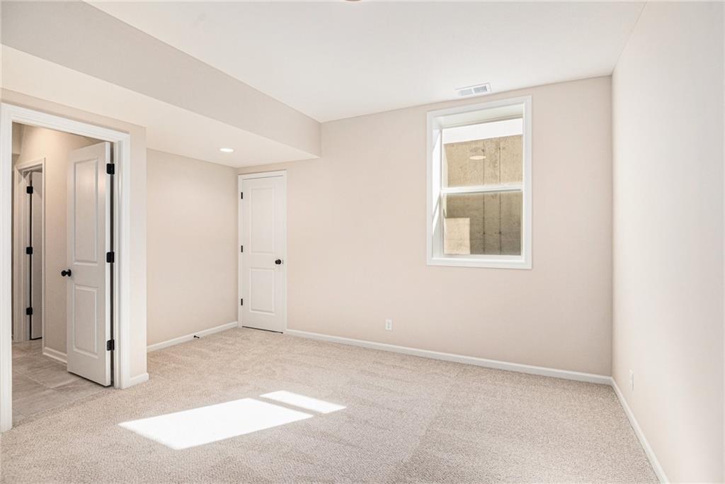 1221 South Desoto Road Lansing, KS 66043 - Photo 32 of 45