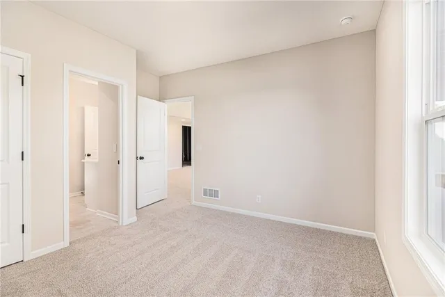 $699,900 | 1221 South Desoto Road, Lansing, KS 66043