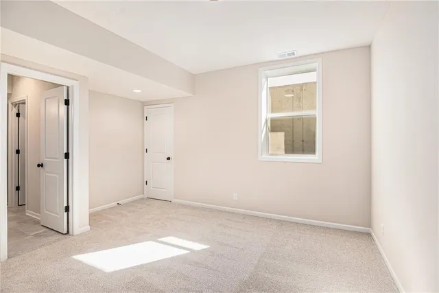 $699,900 | 1221 South Desoto Road, Lansing, KS 66043