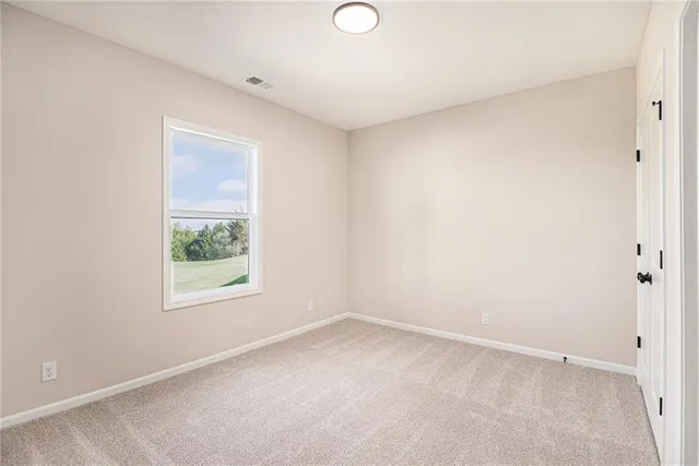 $699,900 | 1221 South Desoto Road, Lansing, KS 66043