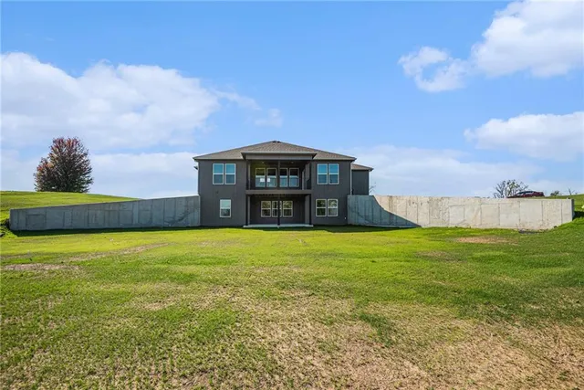 $699,900 | 1221 South Desoto Road, Lansing, KS 66043