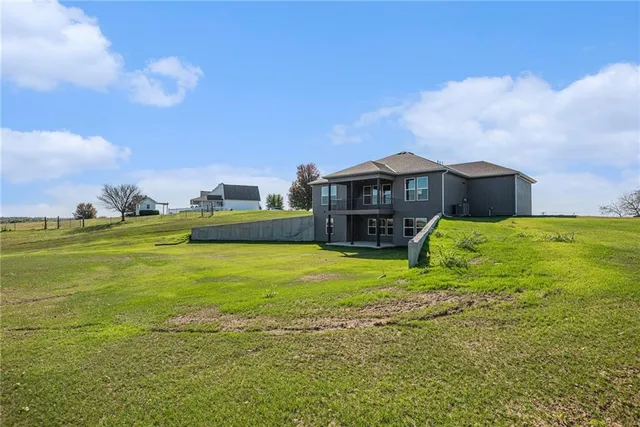 $699,900 | 1221 South Desoto Road, Lansing, KS 66043