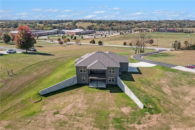 $699,900 | 1221 South Desoto Road, Lansing, KS 66043