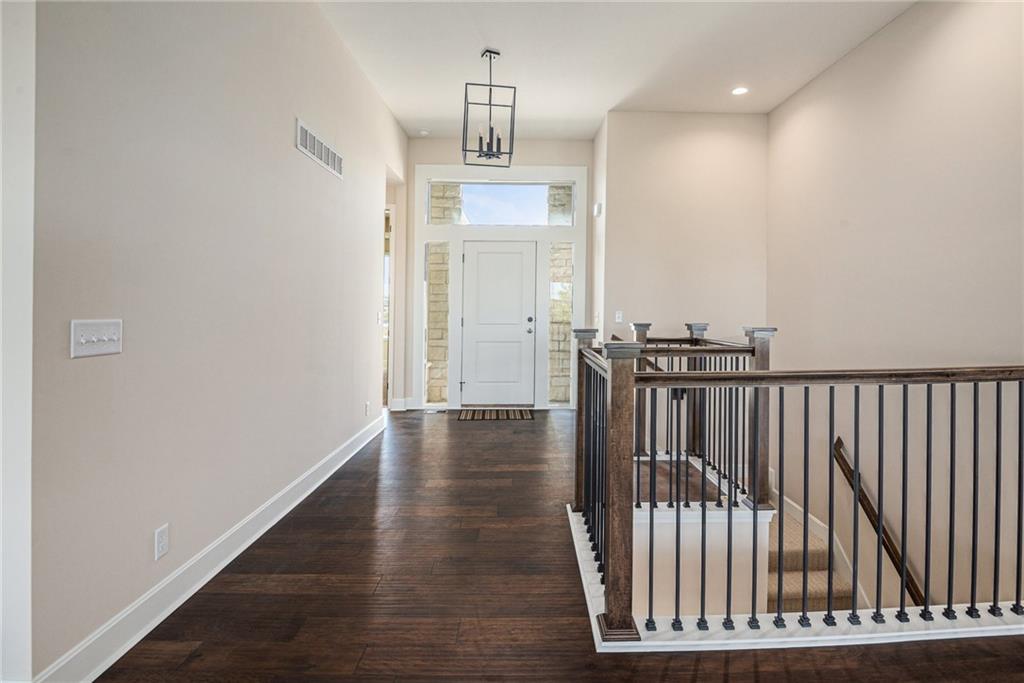 1221 South Desoto Road Lansing, KS 66043 - Photo 8 of 45