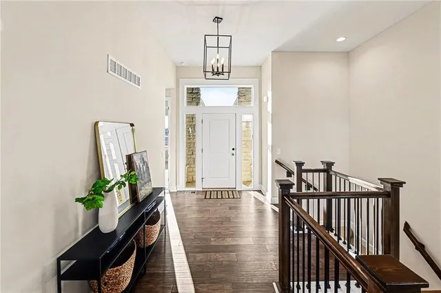 $699,900 | 1221 South Desoto Road, Lansing, KS 66043