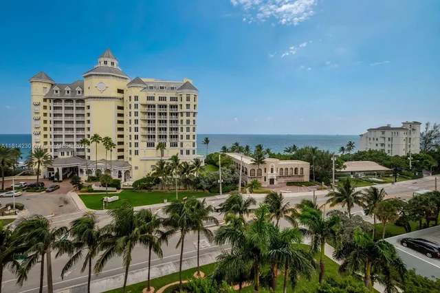 $988,500 | 2001 North Ocean Boulevard, Unit 701, Fort Lauderdale, FL 33305