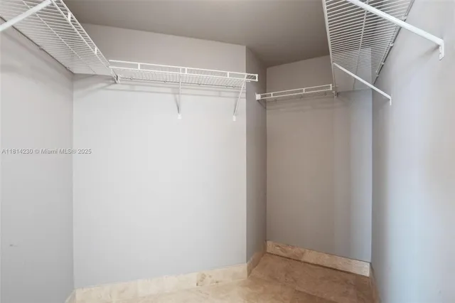 $988,500 | 2001 North Ocean Boulevard, Unit 701, Fort Lauderdale, FL 33305