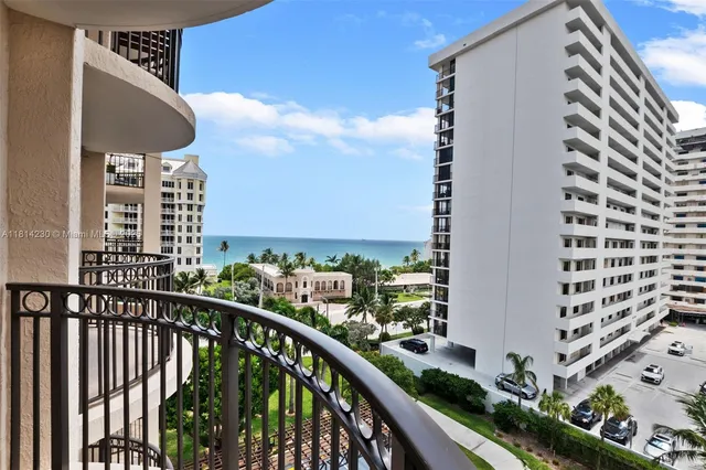 $988,500 | 2001 North Ocean Boulevard, Unit 701, Fort Lauderdale, FL 33305