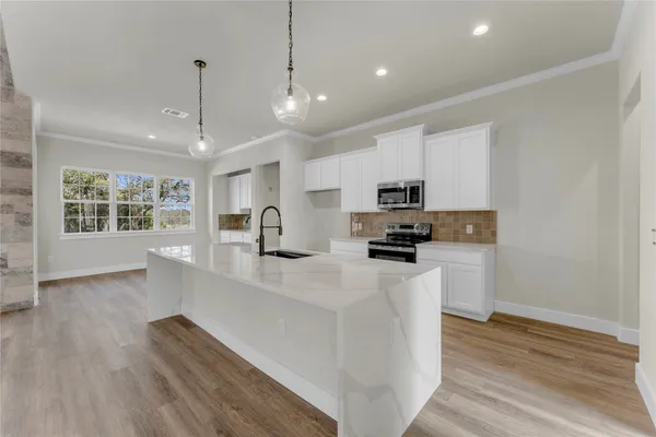 $599,000 | Undisclosed Address, Burnet, TX 78611