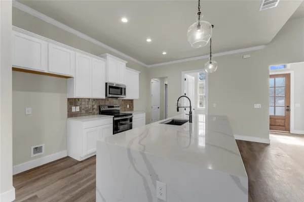 $599,000 | Undisclosed Address, Burnet, TX 78611