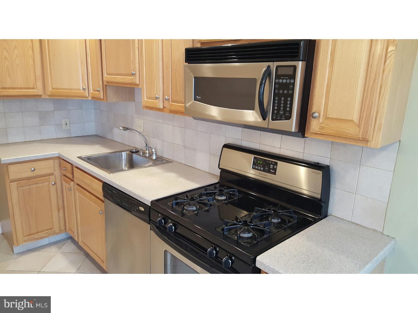 3222 Fordham Road Philadelphia, PA 19114 - Photo 6 of 24 Kitchen