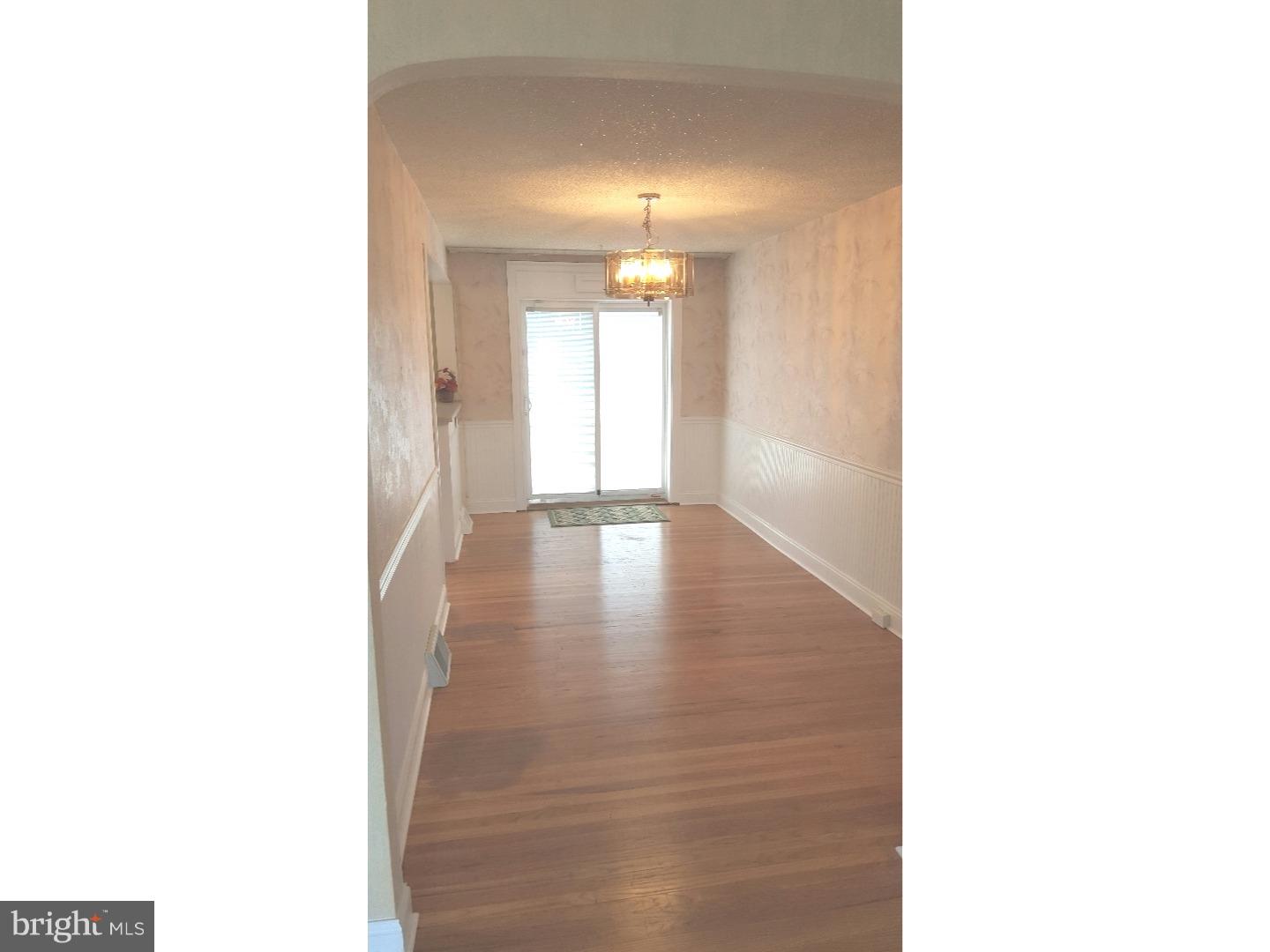 3222 Fordham Road Philadelphia, PA 19114 - Photo 9 of 24 Dining Room