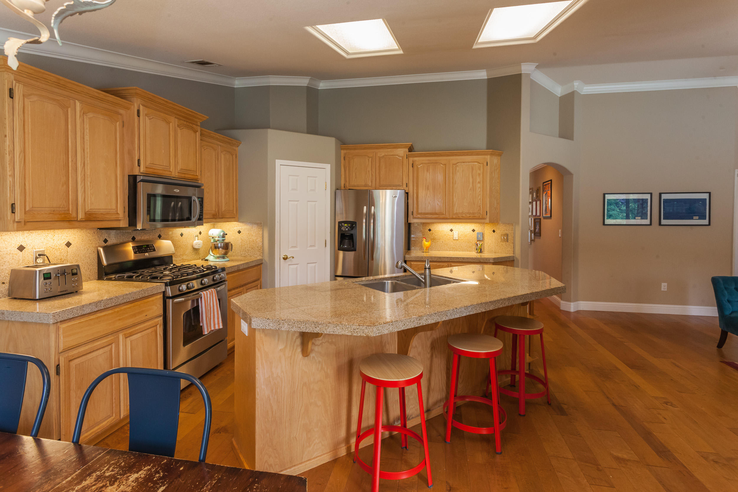 4885 Rising River Court Redding, CA 96002 - Photo 6 of 25 4885RisingRiverCt-MLS-5