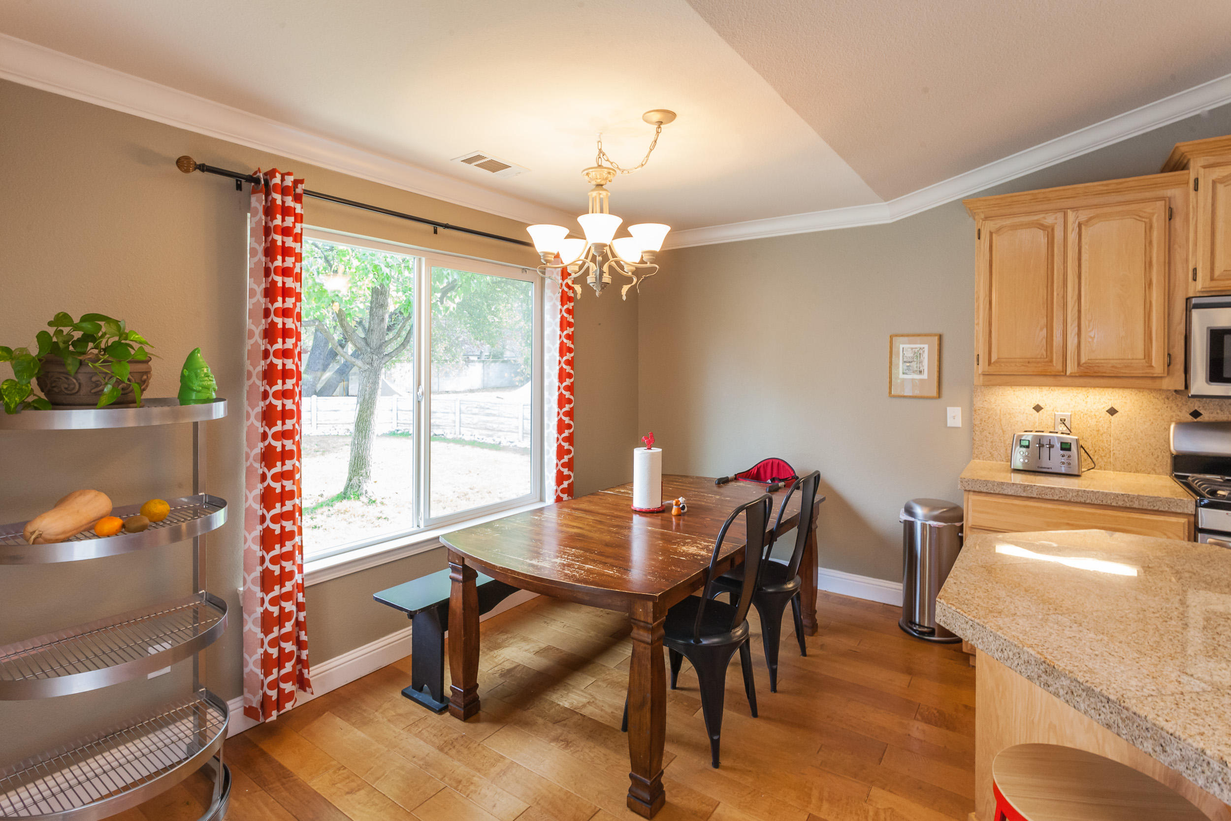 4885 Rising River Court Redding, CA 96002 - Photo 9 of 25 4885RisingRiverCt-MLS-4