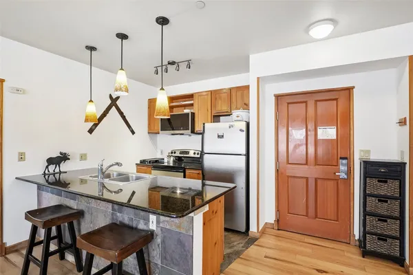 $950,000 | 195 River Run Road, Unit 8007, Keystone, CO 80435