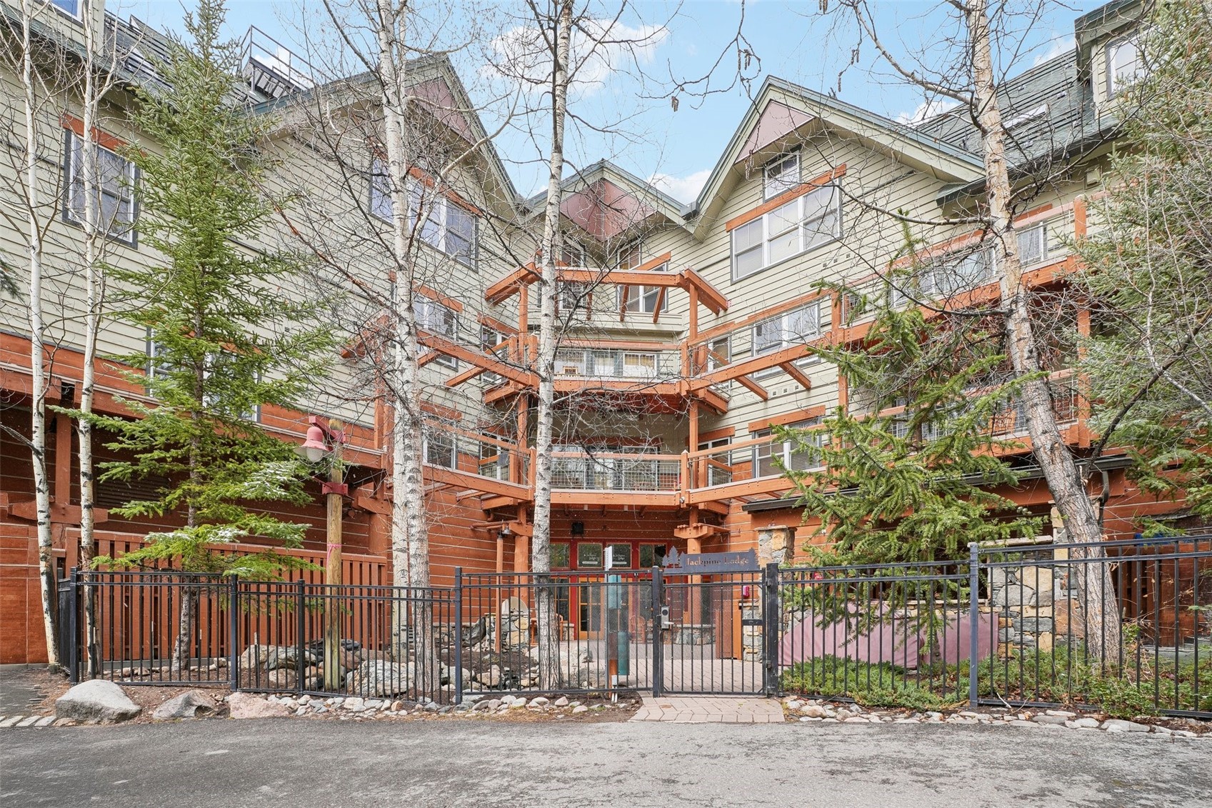 195 River Run Road, Unit 8007 Keystone, CO 80435 - Photo 3 of 46