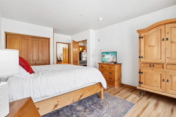 $950,000 | 195 River Run Road, Unit 8007, Keystone, CO 80435