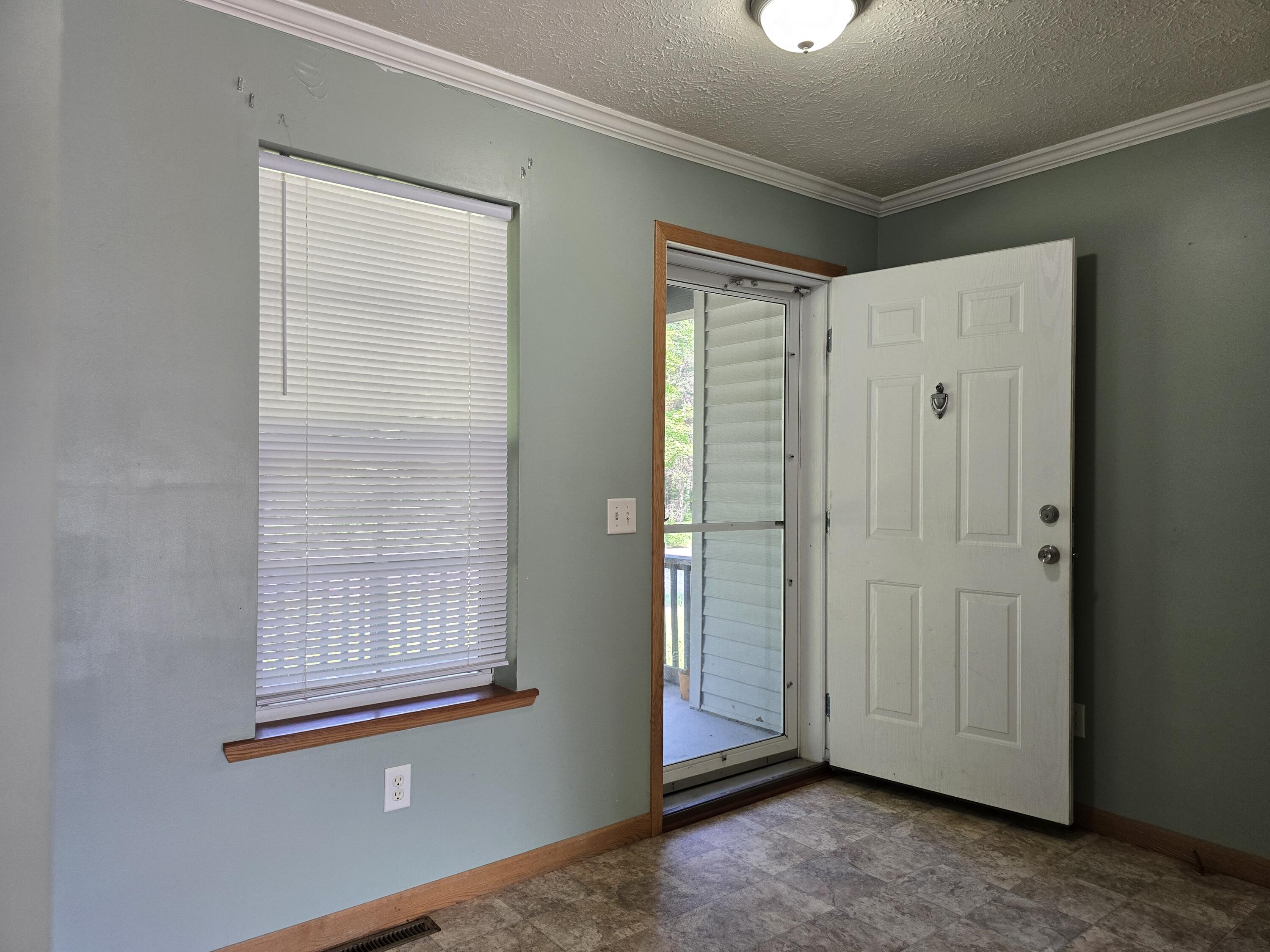 15133 South Kinross Road Kinross, MI 49752 - Photo 7 of 153 20260703_114116