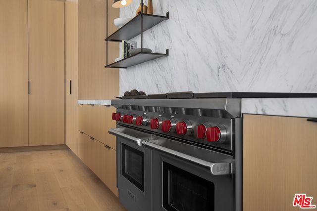 a en suite bathroom with a bathtub