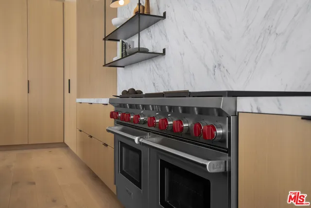 a en suite bathroom with a bathtub