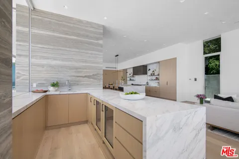 $34,000,000 | 26946 Pacific Coast Highway, Malibu, CA 90265
