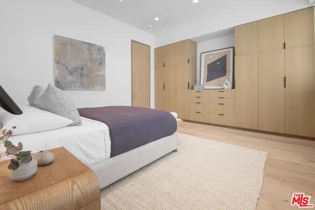 view of small space with wooden floor