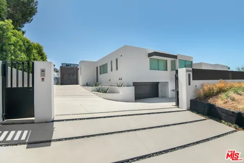 $34,000,000 | 26946 Pacific Coast Highway, Malibu, CA 90265