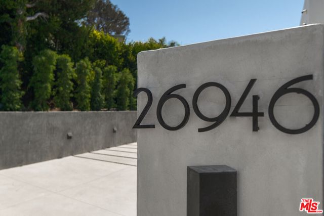 $39,000,000 | 26946 Pacific Coast Highway, Malibu, CA 90265