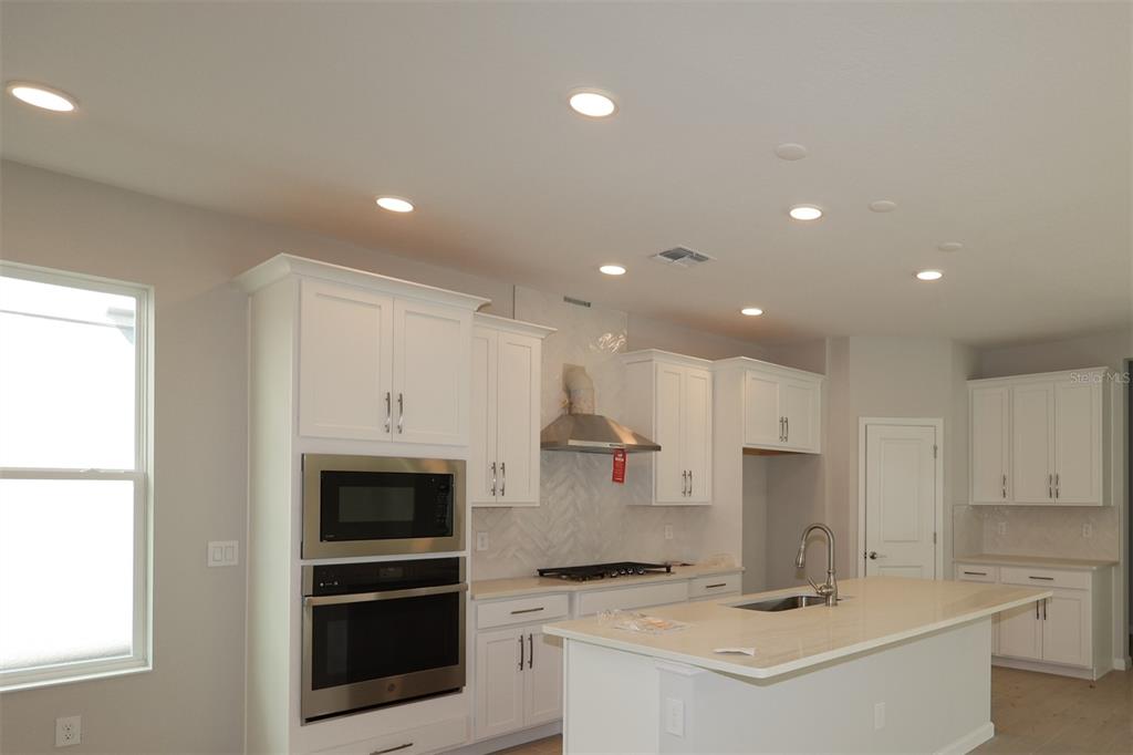 5276 Ctr Lk Rnch Boulevard St. Cloud, FL 34771 - Photo 2 of 17