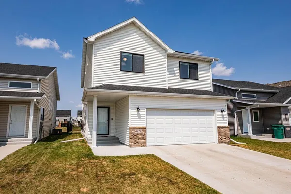 $340,000 | 6373 St Ann Avenue, Horace, ND 58047