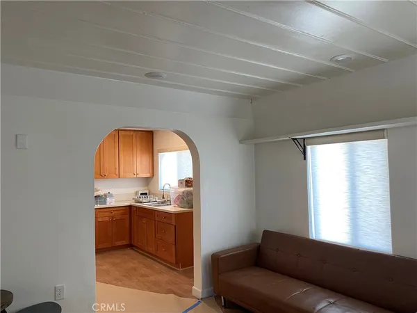 $900 | 19216 Kendall Drive, San Bernardino, CA 92407