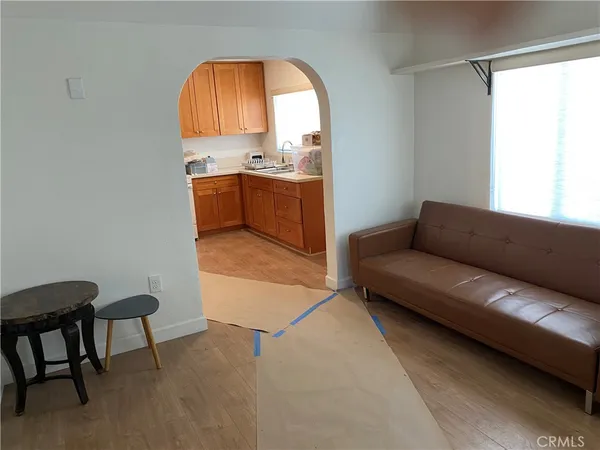 $900 | 19216 Kendall Drive, San Bernardino, CA 92407