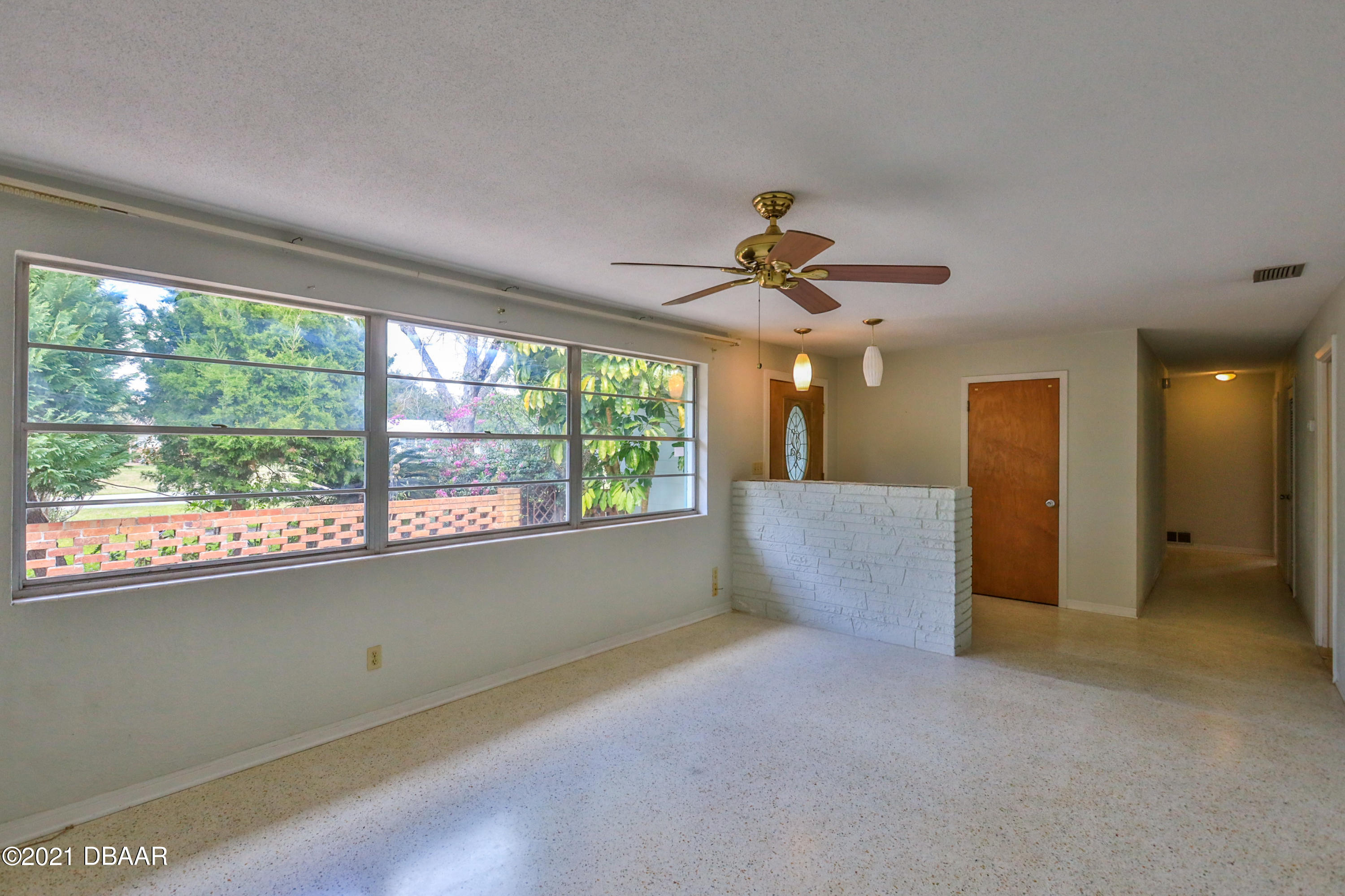 909 Duncan Road South Daytona, FL 32119 - Photo 3 of 29 909 Duncan-7