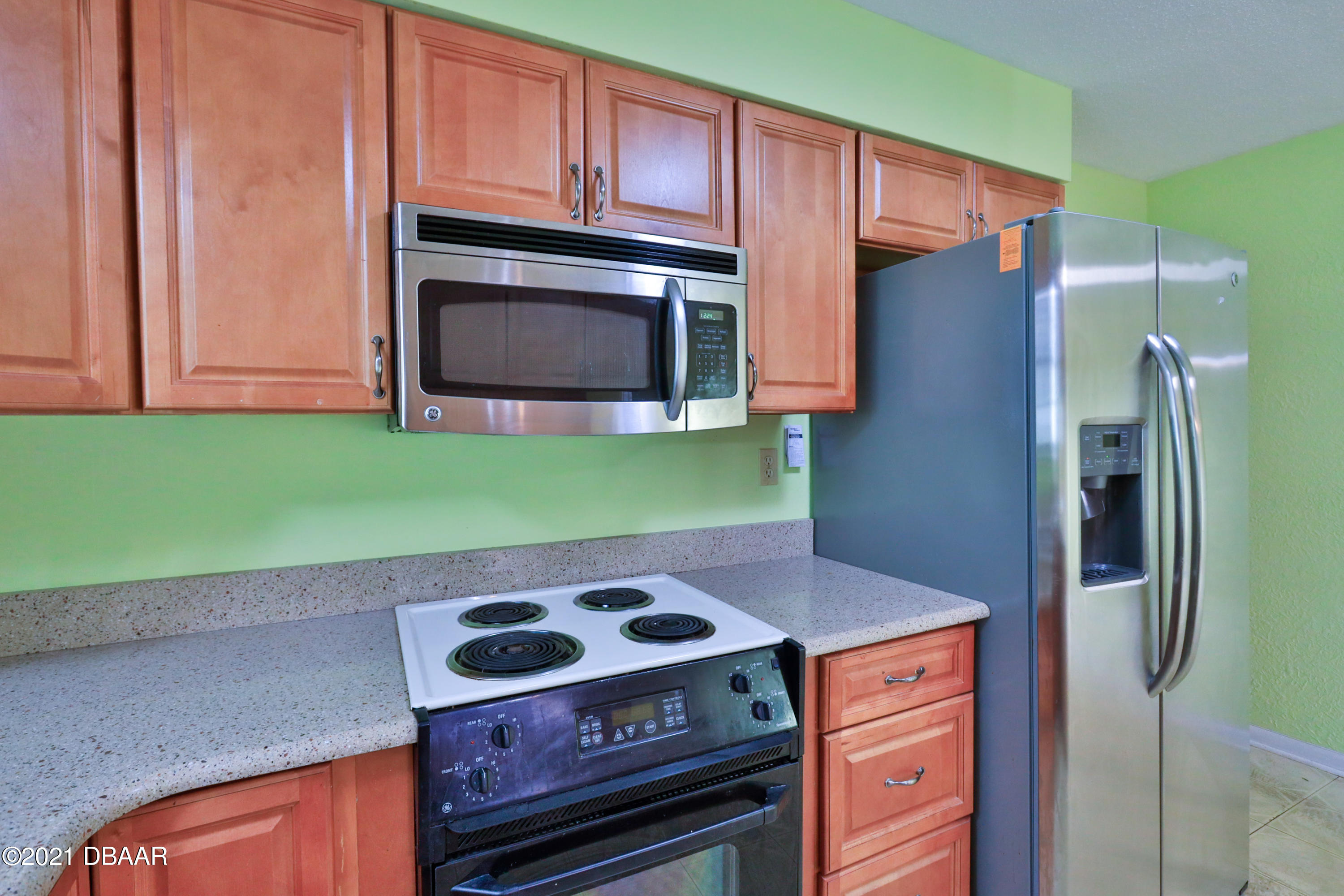 909 Duncan Road South Daytona, FL 32119 - Photo 6 of 29 909 Duncan-23