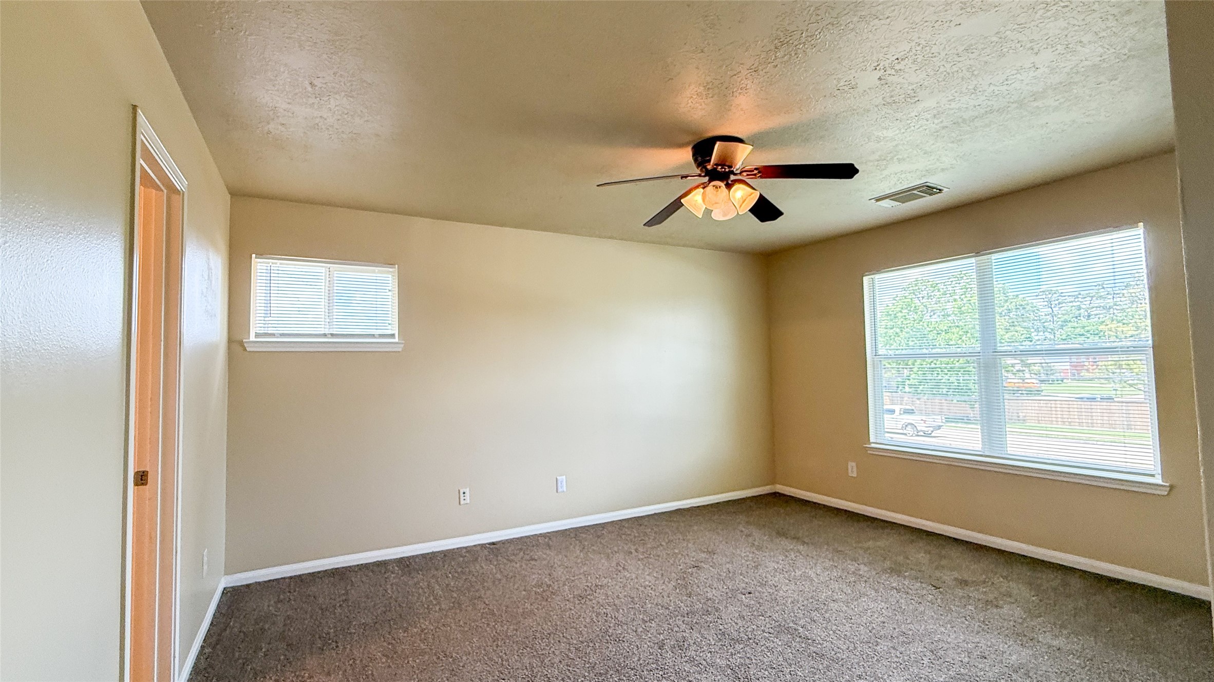 5127 Prosperity Circle Houston, TX 77018 - Photo 14 of 22