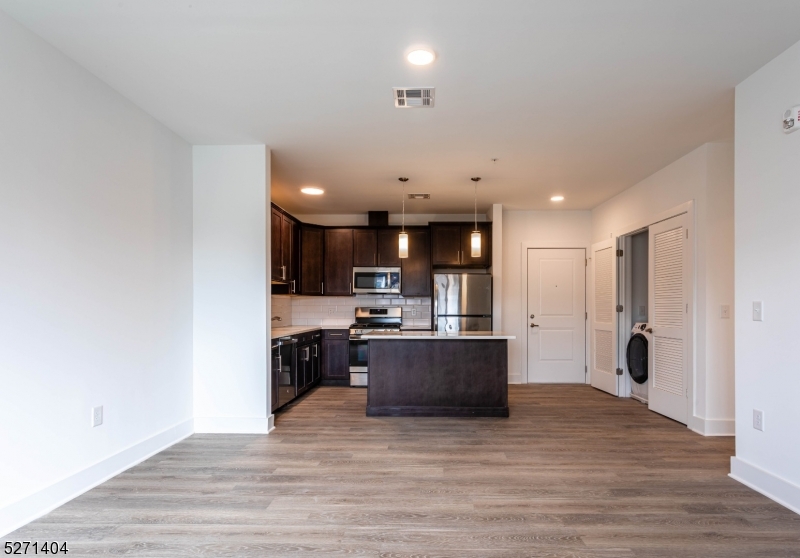 1025 Raritan Road, Unit 303 Clark, NJ 07066 - Photo 12 of 21