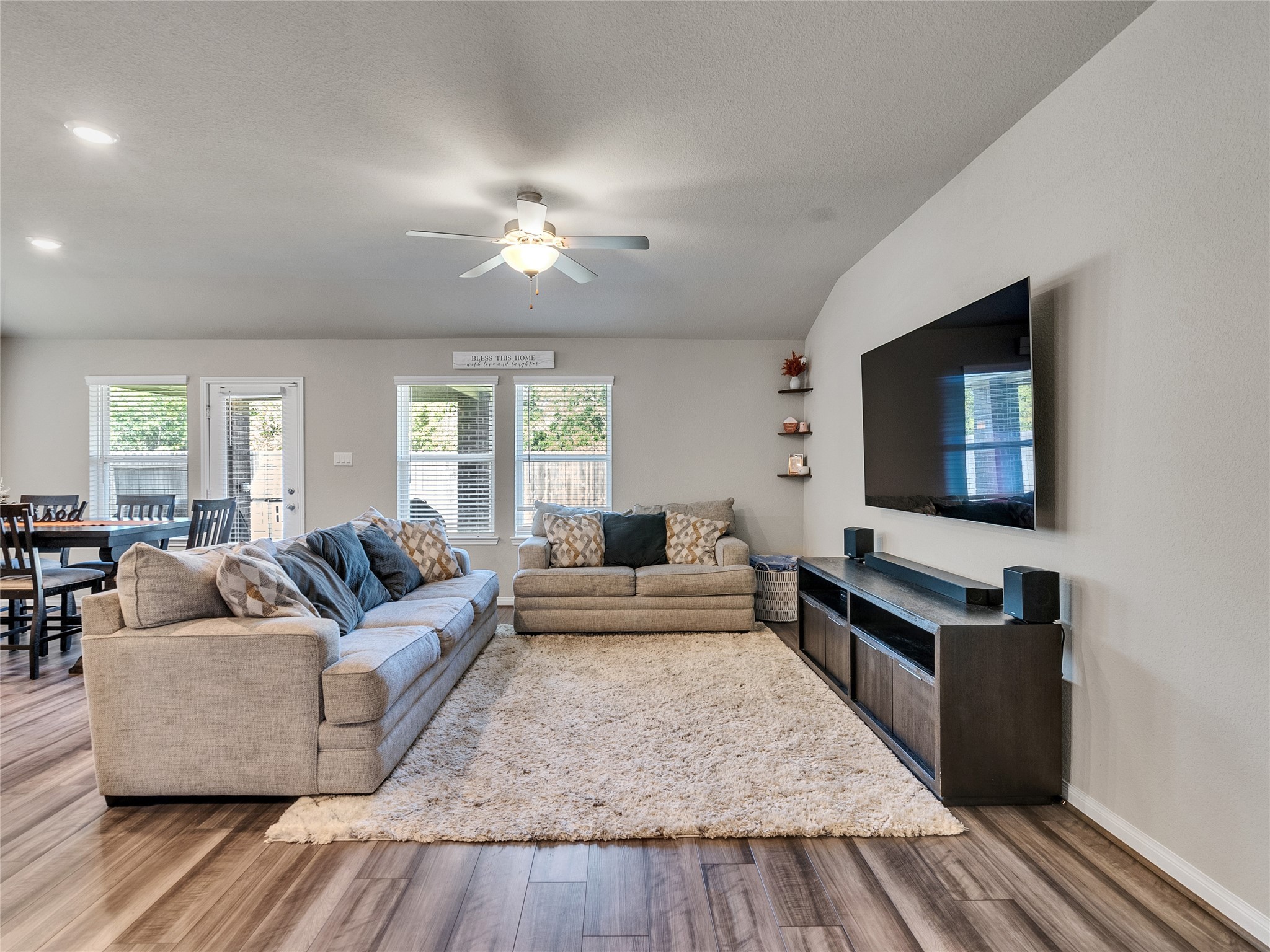 6006 Scott Way Rosenberg, TX 77471 - Photo 5 of 42 a living room with furniture and a flat screen tv
