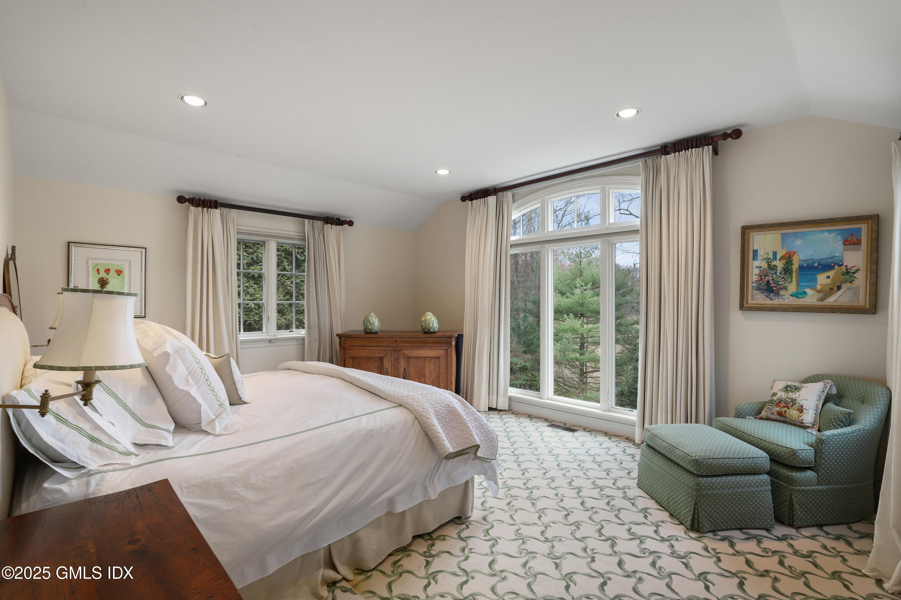 502 Indian Field Road Greenwich, CT 06830 - Photo 16 of 37 Primary Room