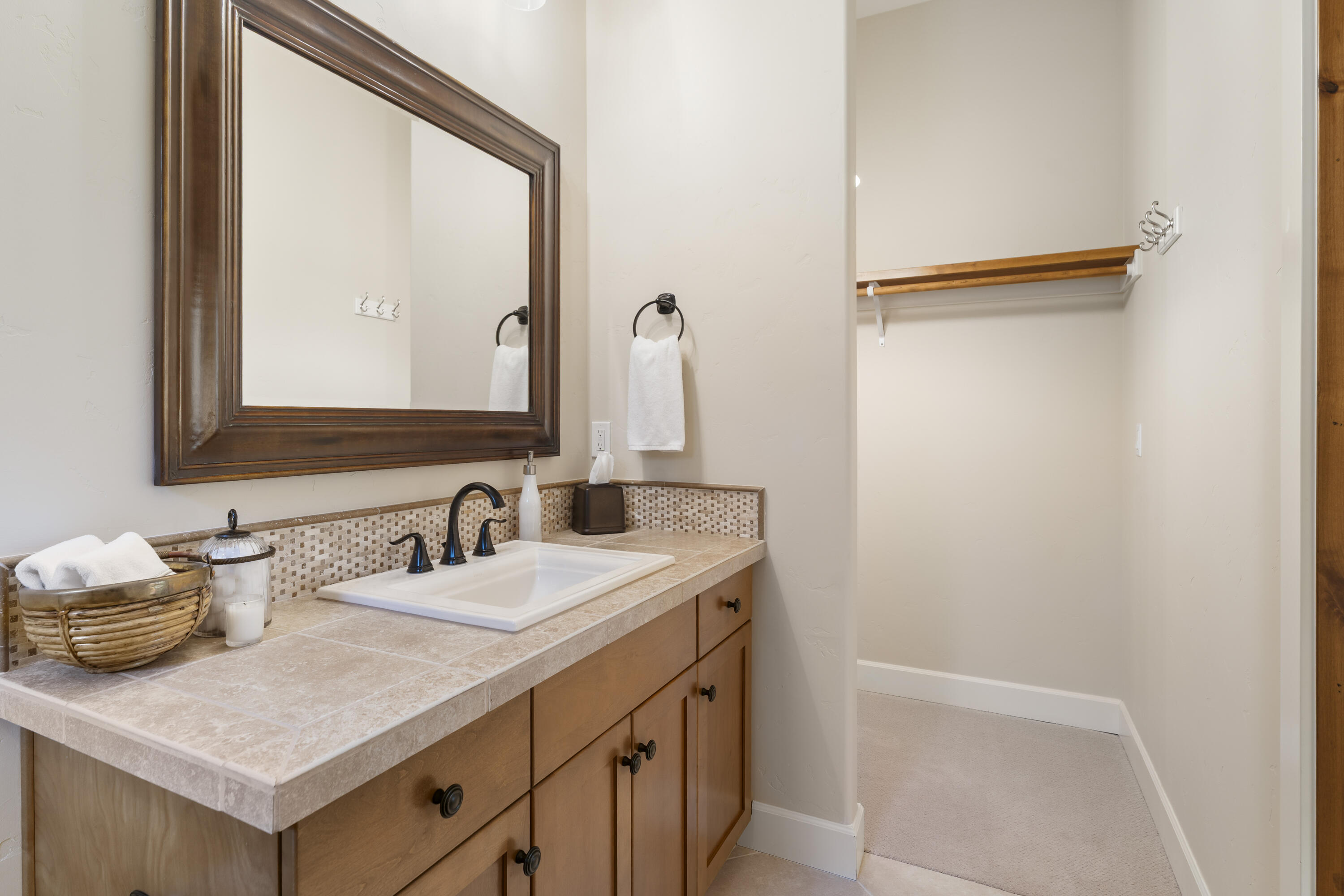 56155 Sable Rock Loop, Unit 277 Bend, OR 97707 - Photo 41 of 63 Bedroom #3 - Suite Bathroom