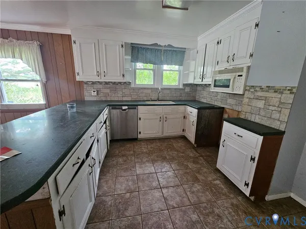 $175,500 | 6271 Tidewater Trail, Church View, VA 23032