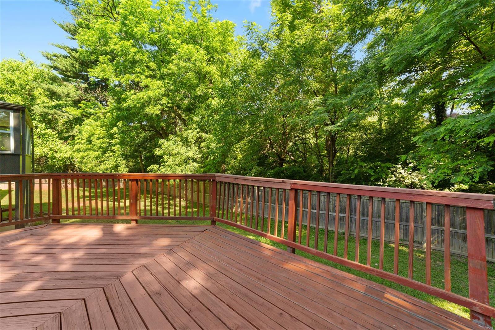 2595 Dunn Road Florissant, MO 63033 - Photo 24 of 28