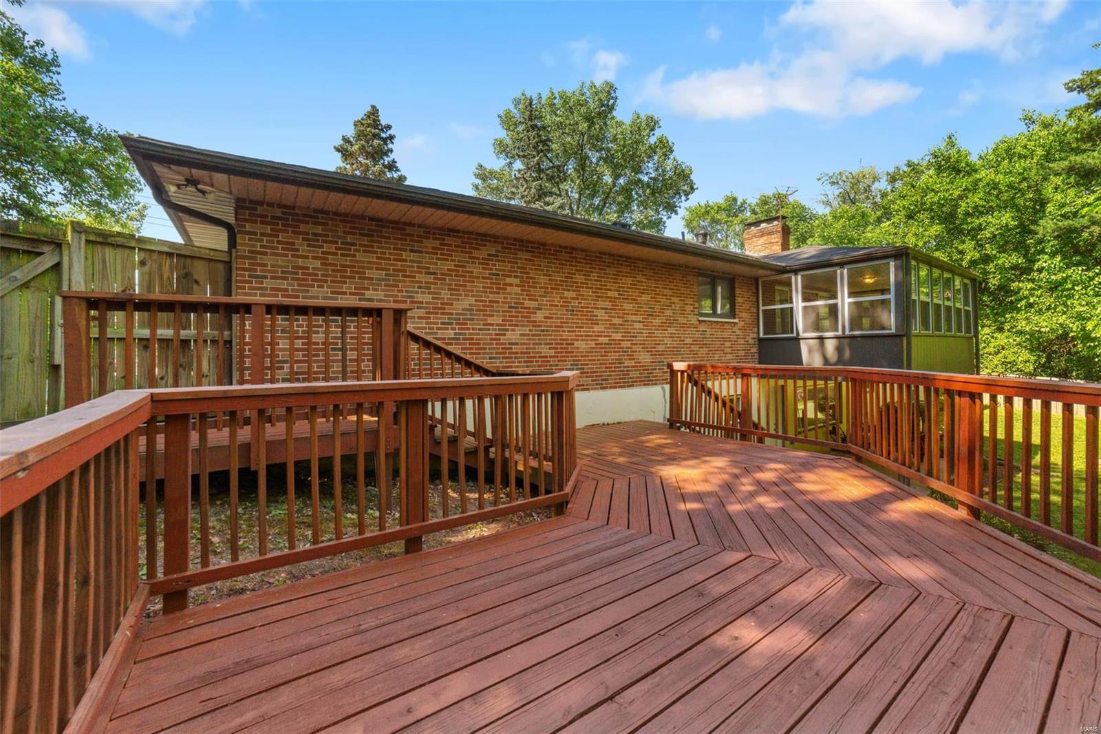 2595 Dunn Road Florissant, MO 63033 - Photo 25 of 28