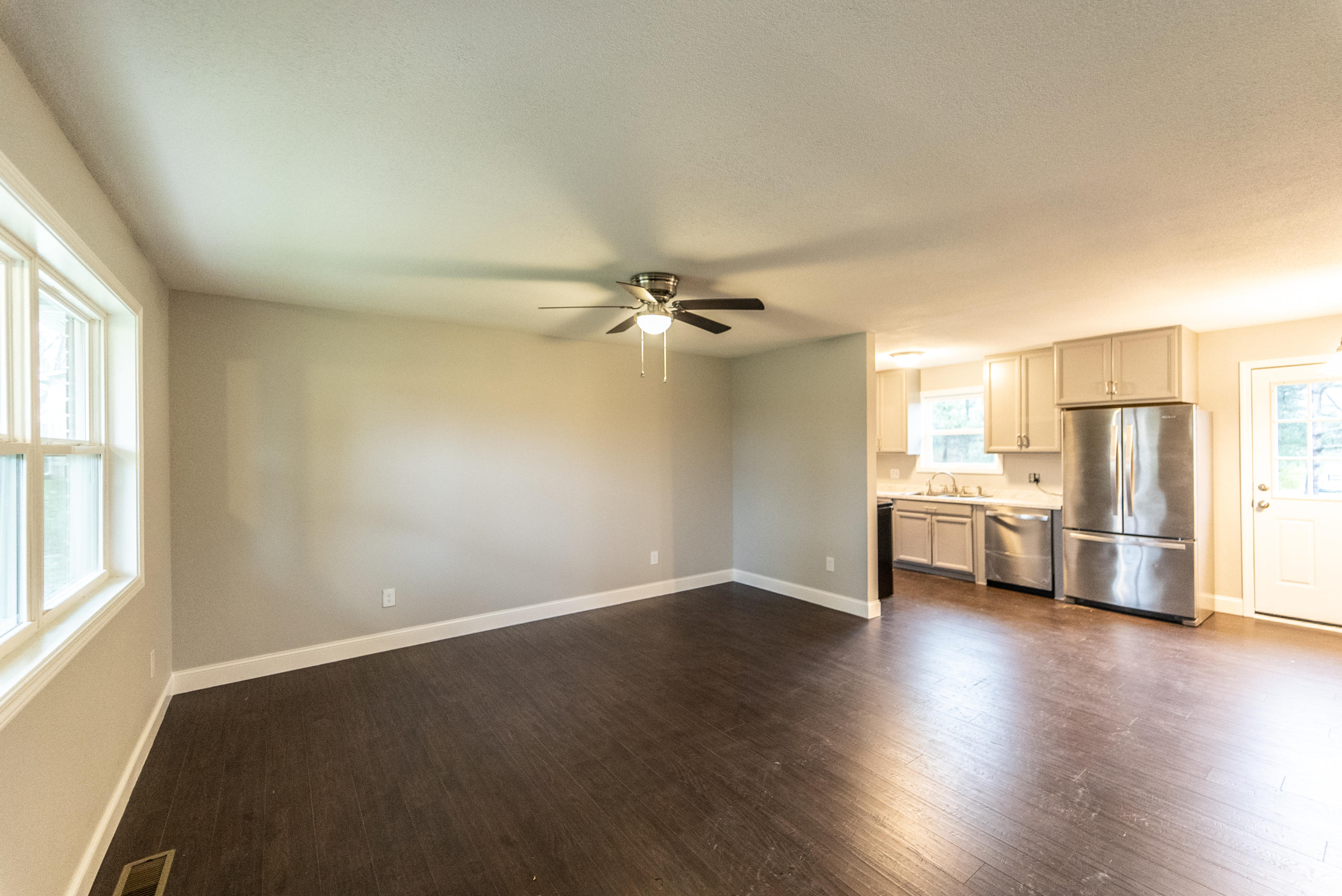 285 Whittenburg Road Crossville, TN 38571 - Photo 4 of 25 DSC00014
