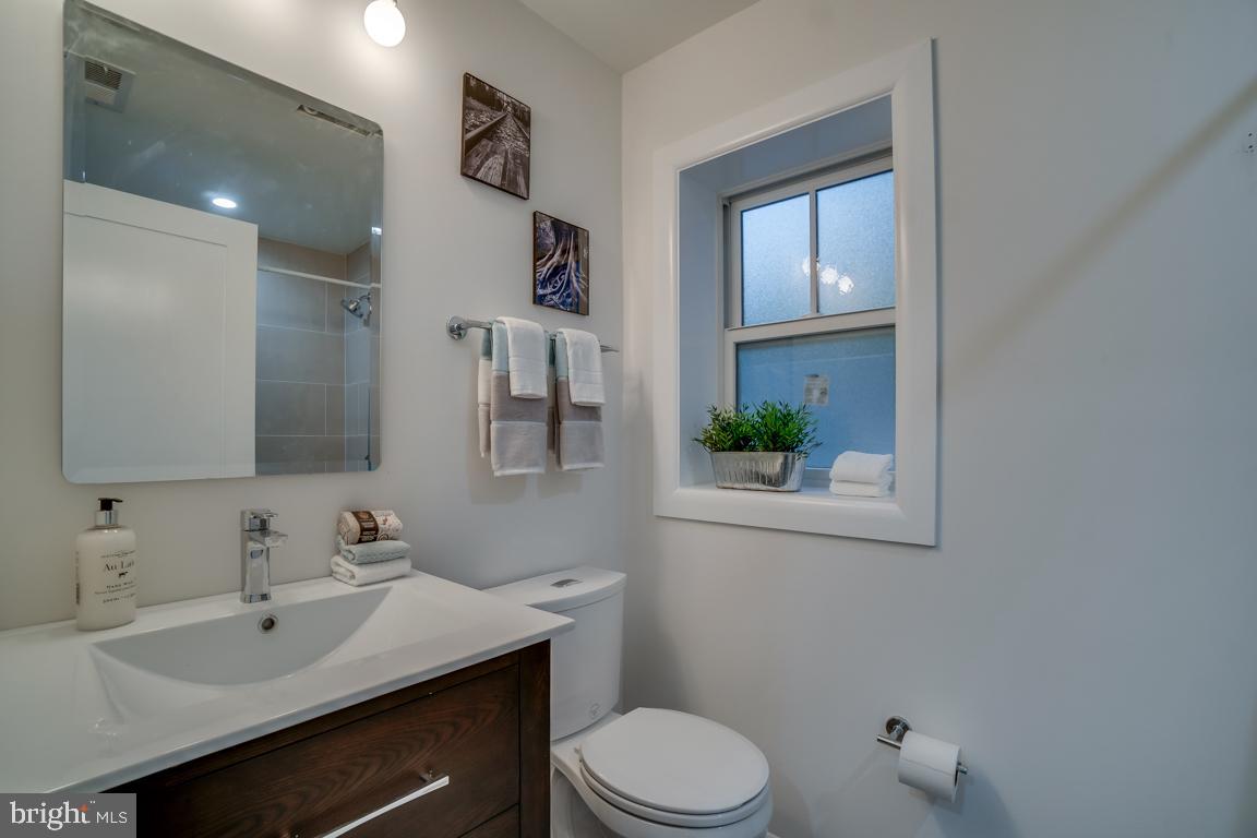 5908 17th Street Northwest Washington, DC 20011 - Photo 27 of 34