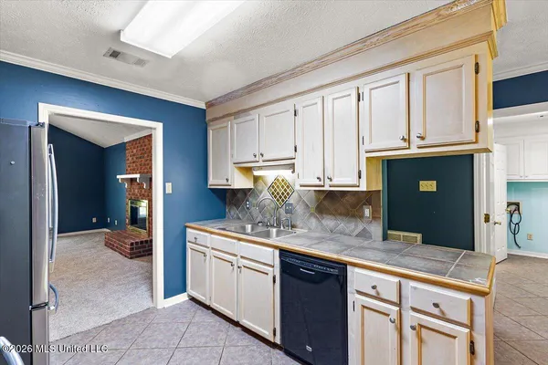 $255,000 | 201 Brookwood Drive, Vicksburg, MS 39183