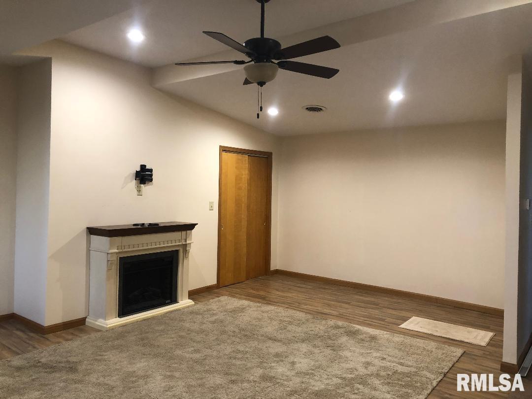 12681 Cochran Road Marion, IL 62959 - Photo 9 of 22 Gallery Image 9