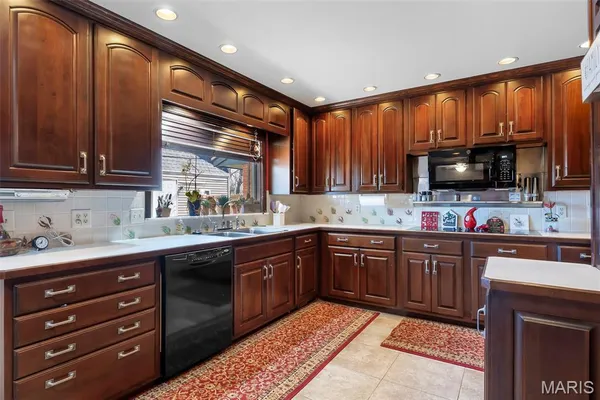 $220,000 | 928 East Baker Drive, Kennett, MO 63857