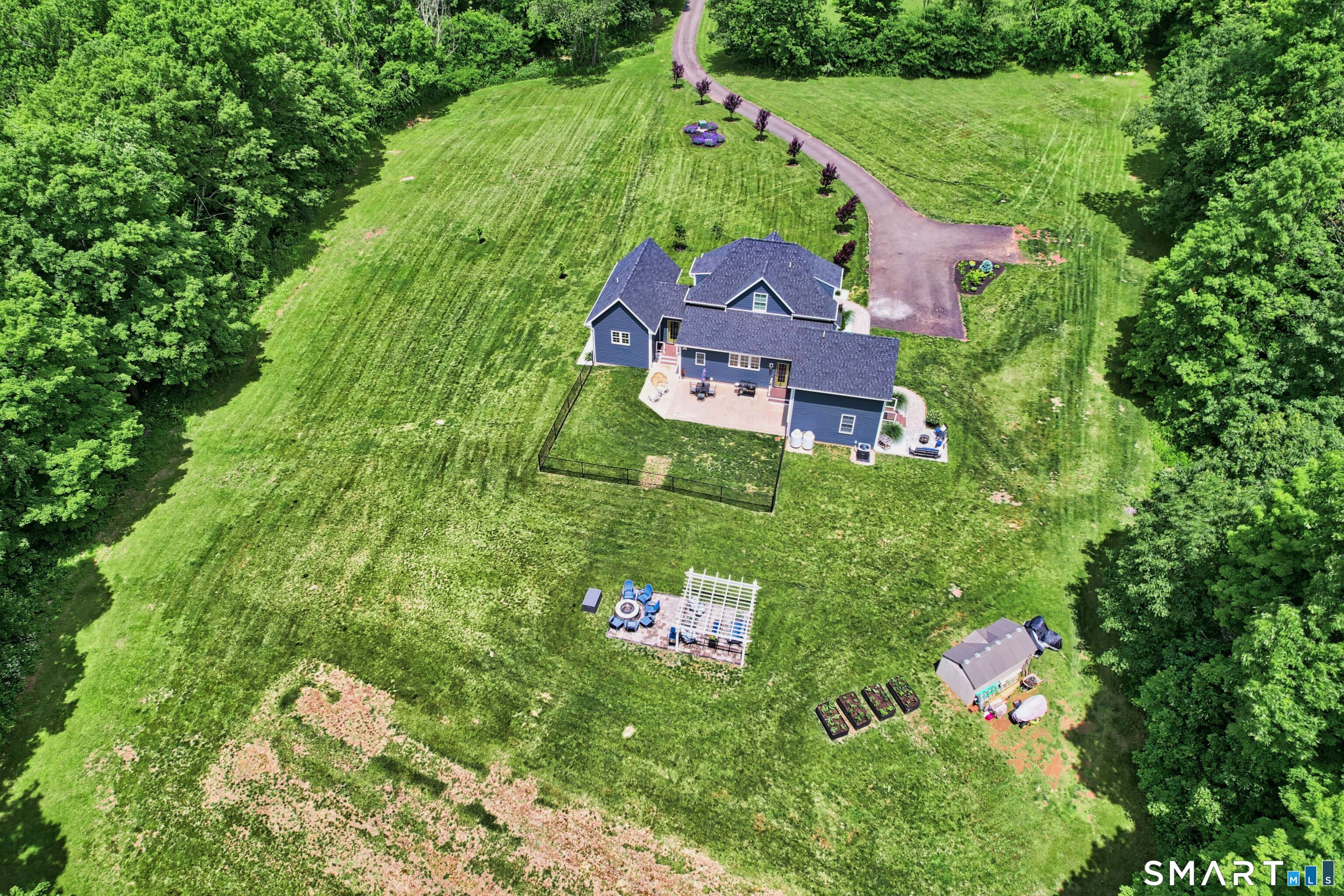 217 Hinman Road Watertown, CT 06795 - Photo 4 of 6